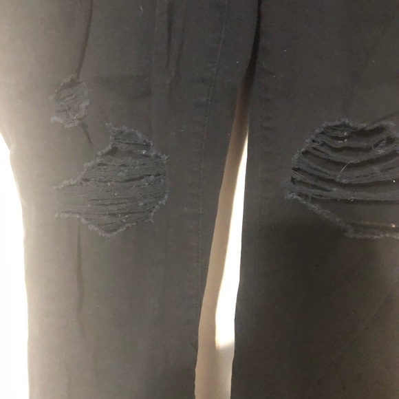 Men’s, black, size L, ripped, Jogger. - Picture 2 of 5